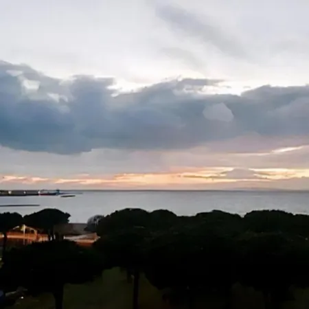 Apartman Flat With Balcony Sea View Le Grau-du-Roi